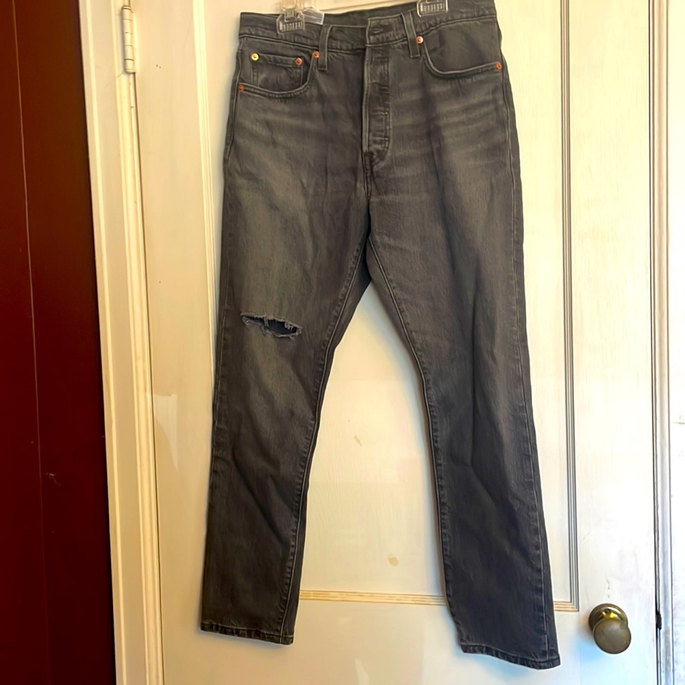 NEW Levi’s 501 Skinny crop gray